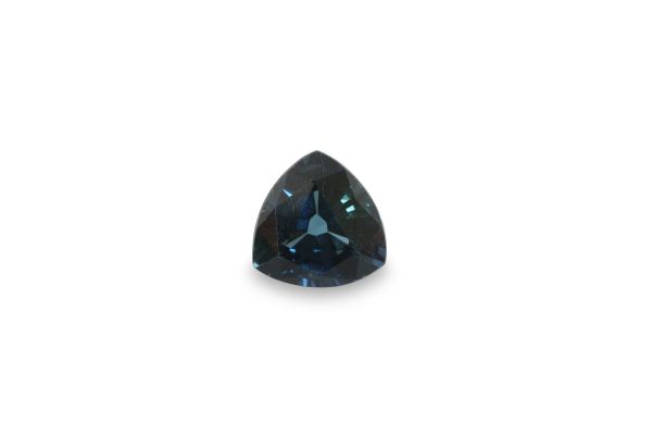 0.87 ct - Natural Sapphire Trilliant Faceted 5.8 x 5.8 mm