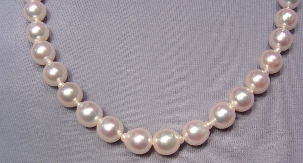 9-9.5mm Pear Japanese Akoya Pearls
