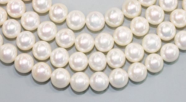 8-8.5mm Round White Pearls