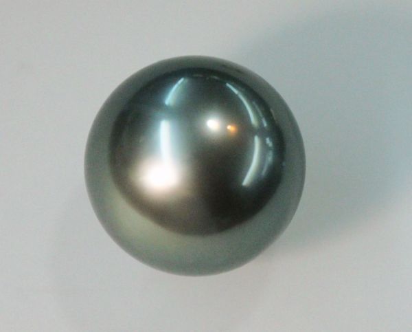 12.6mm Round Tahitian Pearl