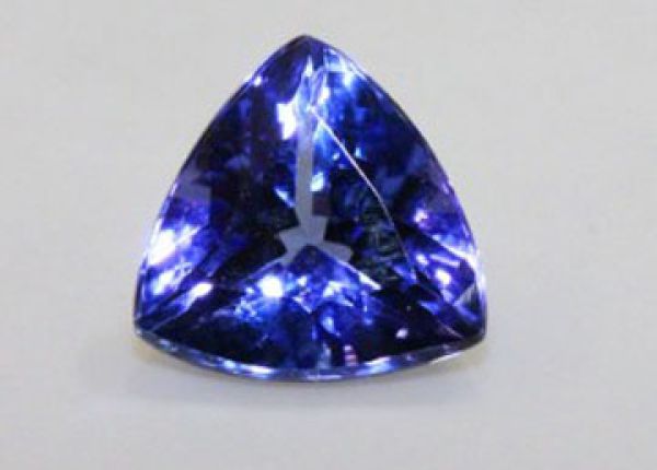 8x8mm Trilliant Tanzanite