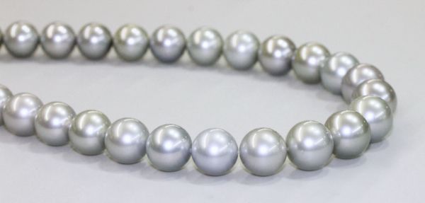 Mesmerizing 12.5-14.3mm Natural Color Grey Tahitian Pearls 
