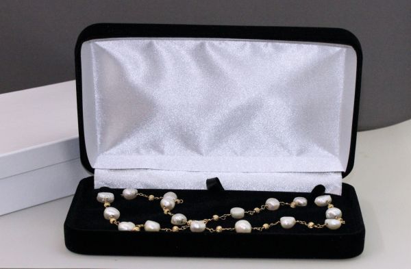 Black Velvet Necklace Box