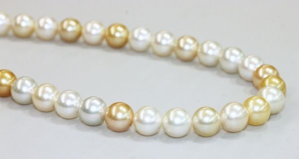 8-9mm White & Golden South Sea Pearls 