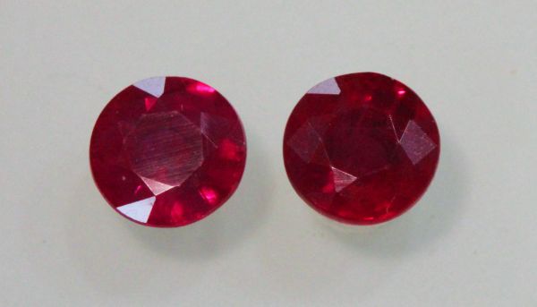 4mm Ruby Pair
