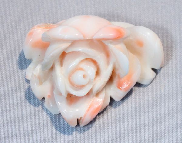 Coral Carved Single Rose - 11.70 gr.