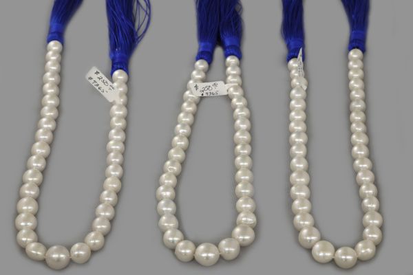 Wholesale Round White Pearl Strands