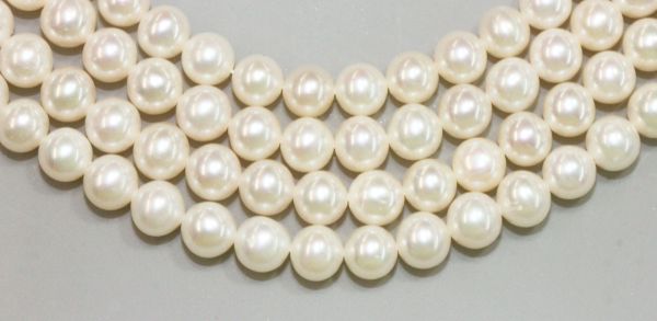 5-5.5mm Round White Pearls
