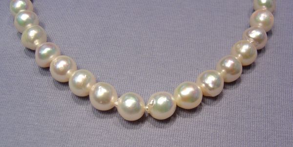 9-9.5mm Japanese Pearls