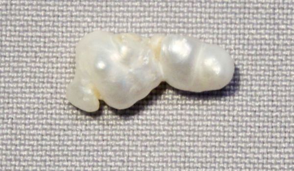 Antique Natural Pearl - 0.96 ct.