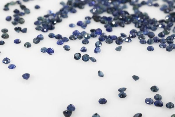 Wholesale Sapphire Faceted Round 2mm $35.00/ct Regular Grade 