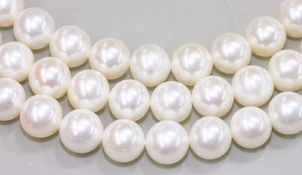 8-8.5mm White Round Pearls 