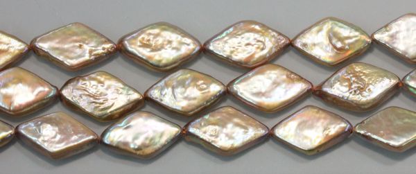 Rose Gold Diamond-shaped Pearls 