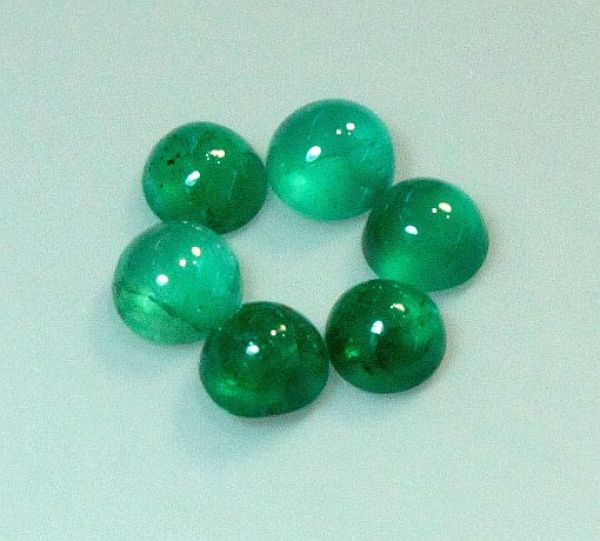 Emerald Round Cabochons, 3mm - Regular Grade