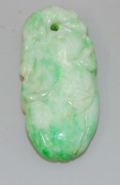 Jadeite Gourd with Lucky Bat