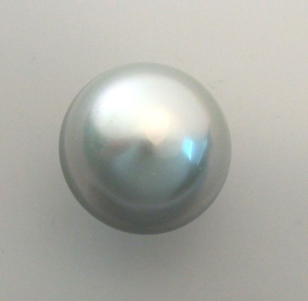 Tahitian Pearl Natural Color Undrilled Round - 12.65mm