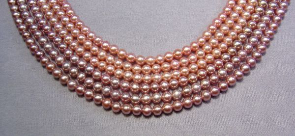 Natural Color 4-4.5mm Round Pearls