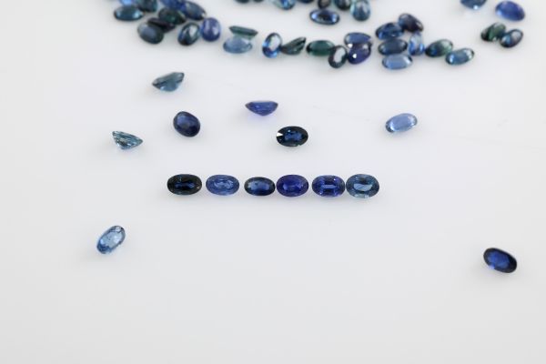 Wholesale 3 x 5 mm Sapphire Faceted Ovals 