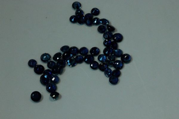 Sapphire Faceted Round Lots, 10 ct. - 3-4mm