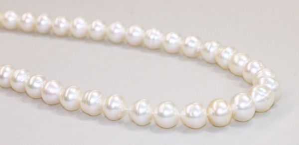 South Sea 8.5-12.1mm Pearl Strand