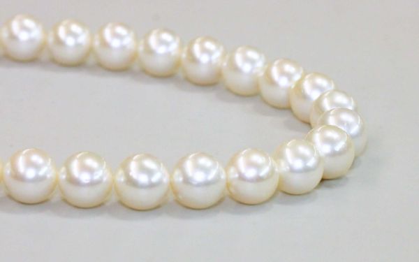 South Sea 8mm Round Pearls