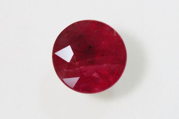Ruby Faceted Round 7.4mm - 2.07 cts.