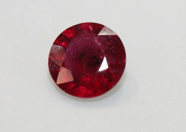 Ruby Faceted Round, 0.63 ct. - 5.2mm