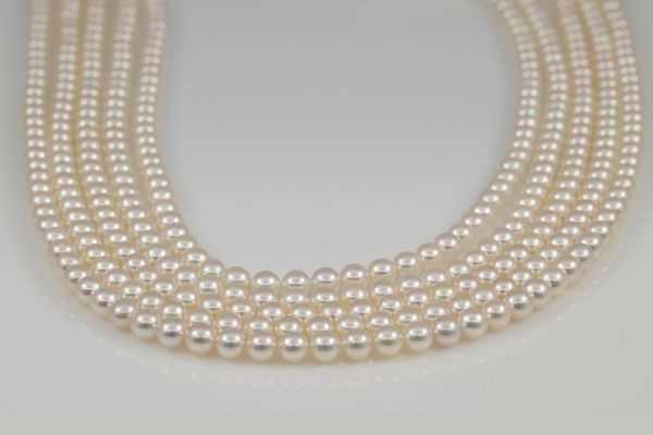 Japanese Akoya Cultured Round Pearls 4 - 4.5 mm