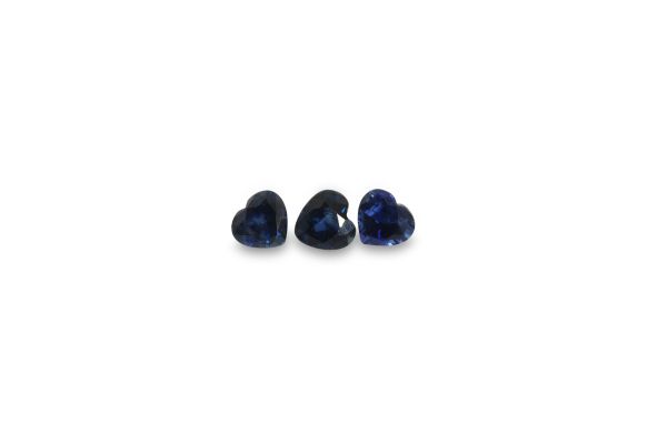 Wholesale Sapphire 4.5x4.5mm Hearts