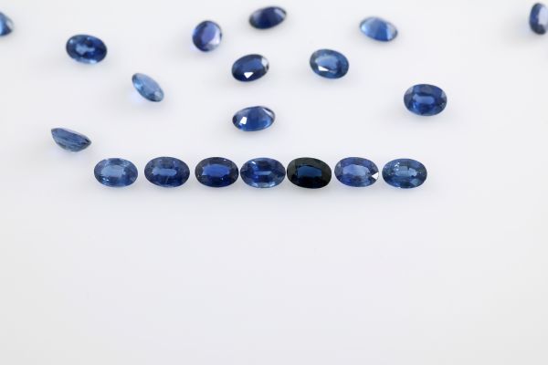 4 x 6 mm - Natural Sapphire Faceted Ovals