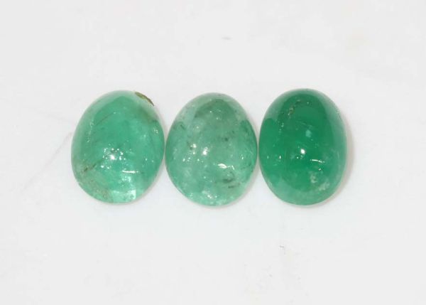 Emerald Oval Cabochons 4.5x6.5mm - Select Grade