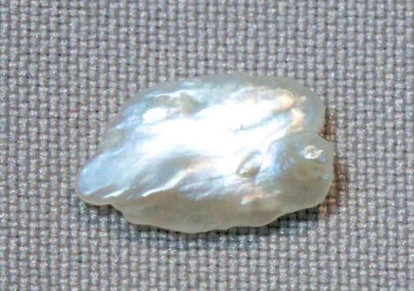 Antique Natural Pearl - 0.55 ct.