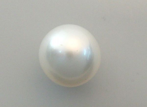 10.5mm Round South Sea Pearl