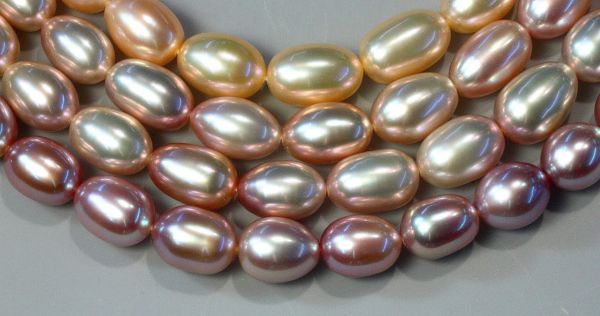 Natural Color 8-9.5mm Oval Pearls 