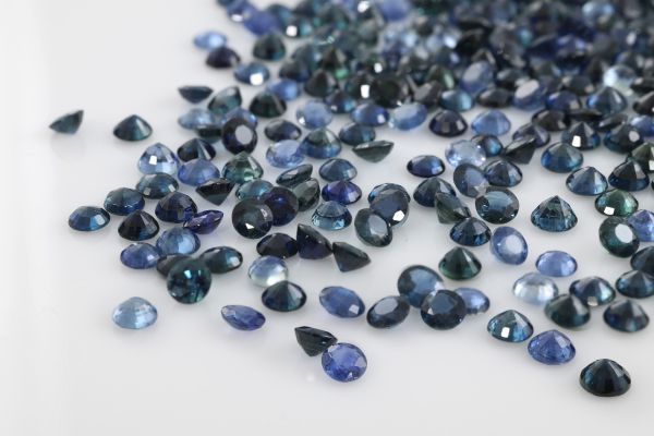 4mm Sapphire @ $70.00/ct.