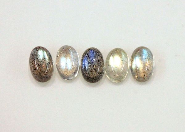 Natural Labradorite Oval Cabochons - 4x6mm