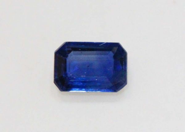 Octagon Sapphire - 0.82 ct.