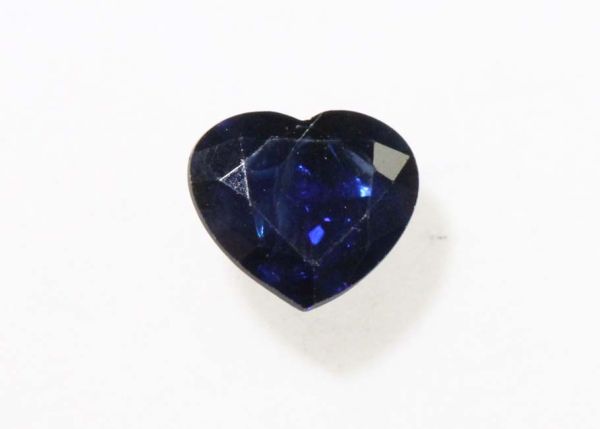 Sapphire Faceted Heart, 0.53 ct. - 5x5.6mm