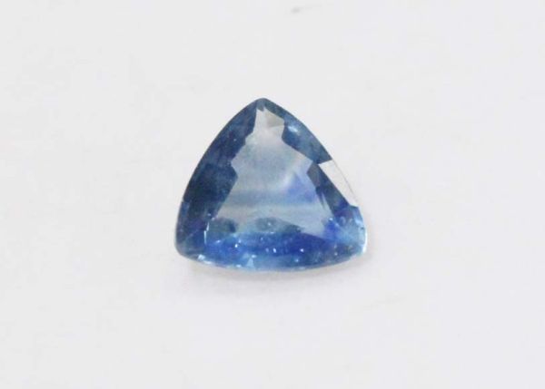 Sapphire Faceted Trilliant, 0.40 ct. - 5x5mm