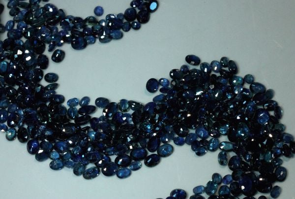 Sapphire Oval Scooped Lots