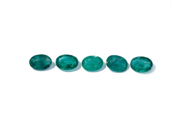 5x7mm faceted oval natural emeralds
