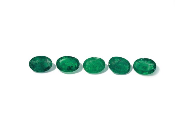 5x7mm emeralds