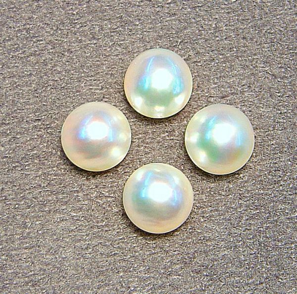9-10mm Round Mab&eacute; Pearls