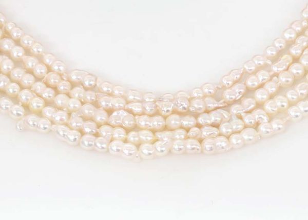 Wholesale Japanese Akoya Twin Pearl Strands – 3.5-4mm