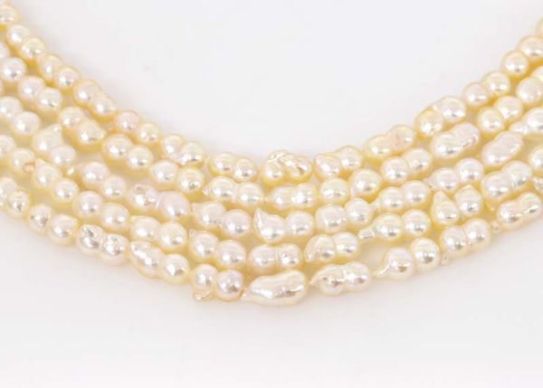 Wholesale Japanese Akoya Twin Pearls – Light Cream Silver