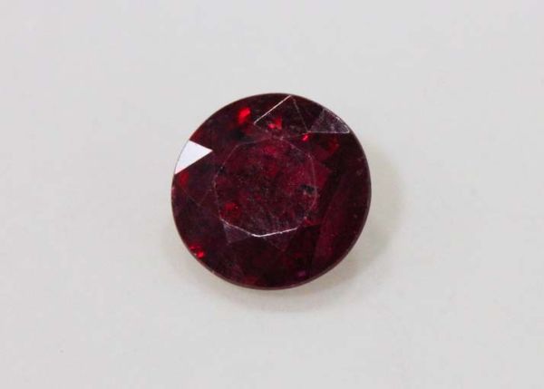 6.7mm ruby faceted