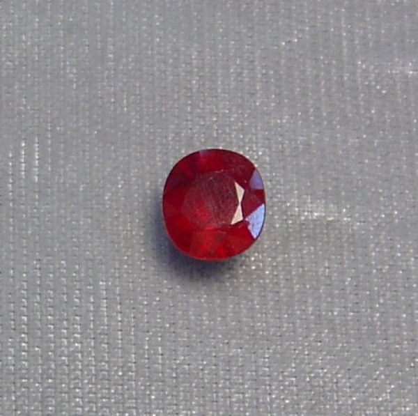 Ruby Fissure Filled Faceted Oval 8.1x9.7mm - 3.17 cts. 
