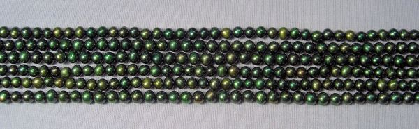 Forest Pool Green 4.5-5mm Rounded Potato Pearls