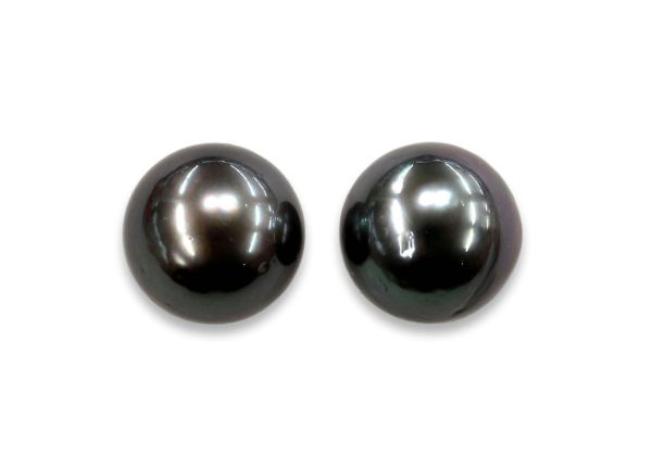 Natural Color Tahitian Pearl Pair – 9 mm