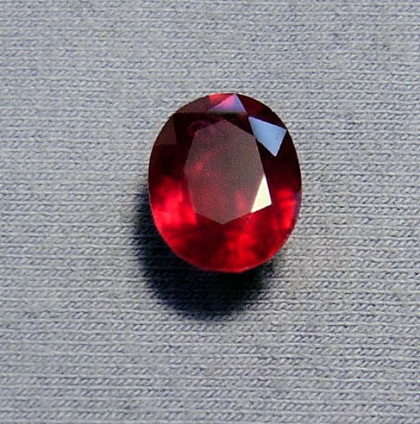 Ruby Fissure Filled Faceted Oval 9.1x11.9mm - 5.61 cts.